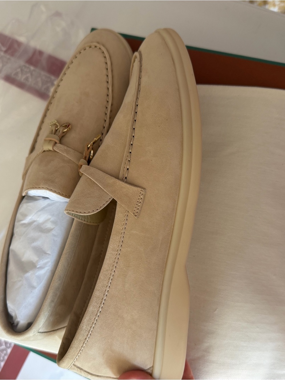 unisex beige Suede Tassel Loafers with Gold Accents size Euro40/W9 - Picture 3 of 7